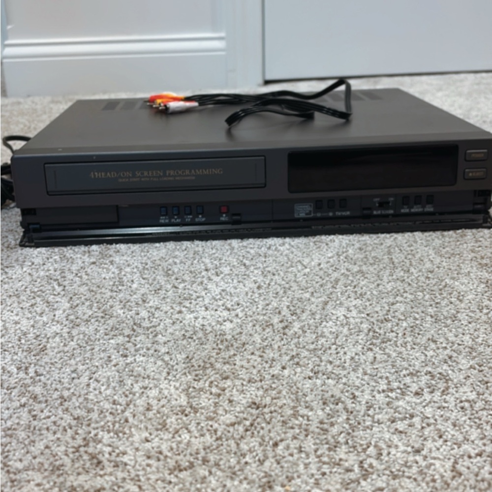 RARE, SHARP VCR (VHS) Player, TESTED & WORKING! RCA Cable Included. (No Remote)